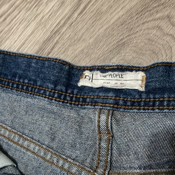Women’s Free People Denim Cut Off Distressed Shorts Size 25 - Picture 4 of 4